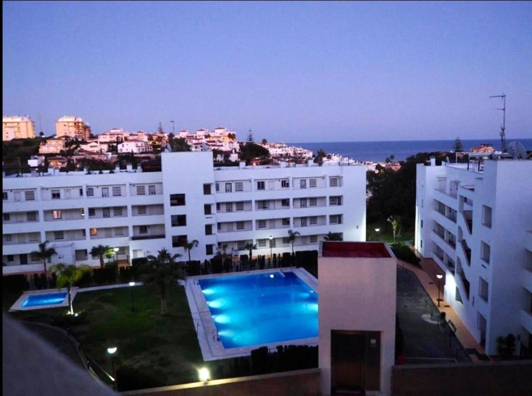 Two Bed, Two Bath Apartment With Sea Views - Angel De Miraflores Малага Экстерьер фото
