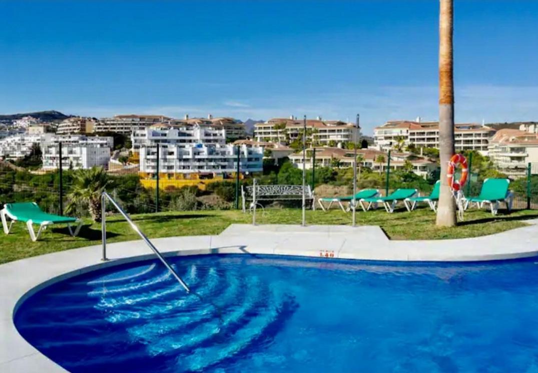 Two Bed, Two Bath Apartment With Sea Views - Angel De Miraflores Малага Экстерьер фото